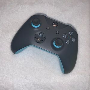 XBOX ONE CONTROLLER